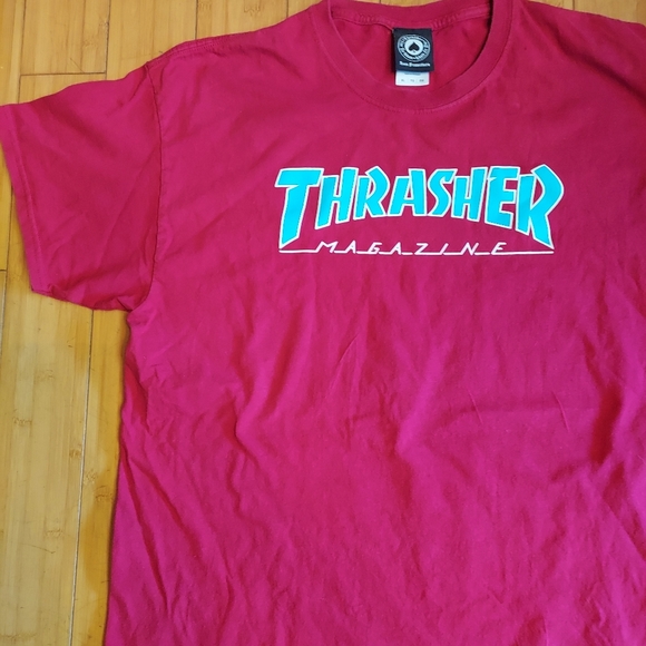 Thrasher skate magazine horror genre red tee shirt white lettering sz XL - Picture 3 of 3